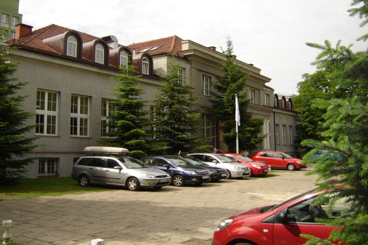 Galeria Warszawska Szkoła Zarządzania - Szkoła Wyższa (WSZ-SW)