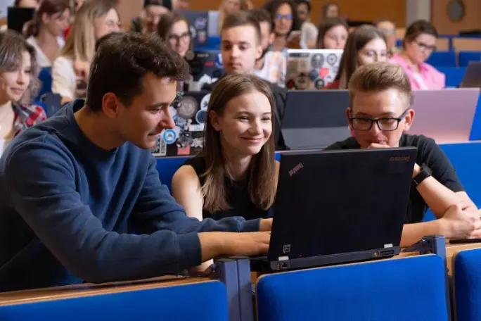 Zdjęcie uczelni - Polsko-Japońska Akademia Technik Komputerowych (PJATK)