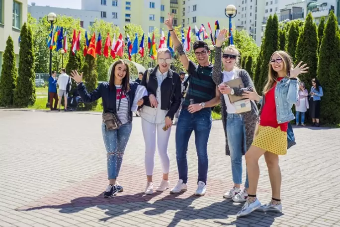 Zdjęcie uczelni - Szkoła Główna Turystyki i Hotelarstwa Vistula