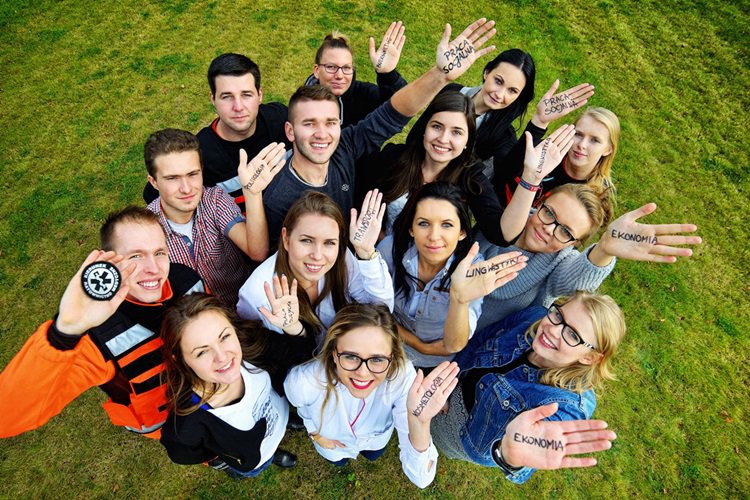 Uczelnie Kierunek Elektrotechnika - 27 uczelni