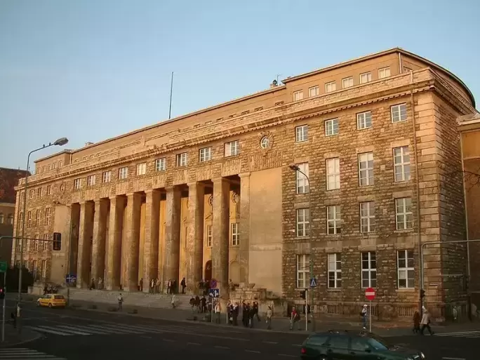 Zdjęcie uczelni - Uniwersytet Ekonomiczny (UE) w Poznaniu