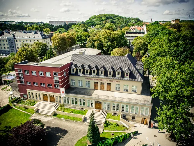Zdjęcie uczelni - Gdański Uniwersytet Medyczny (GUMed)