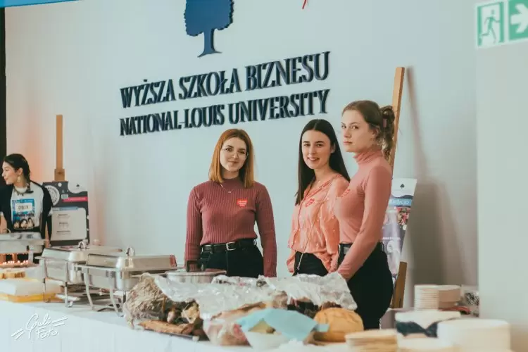 Galeria Wyższa Szkoła Biznesu - National-Louis University w Nowym Sączu